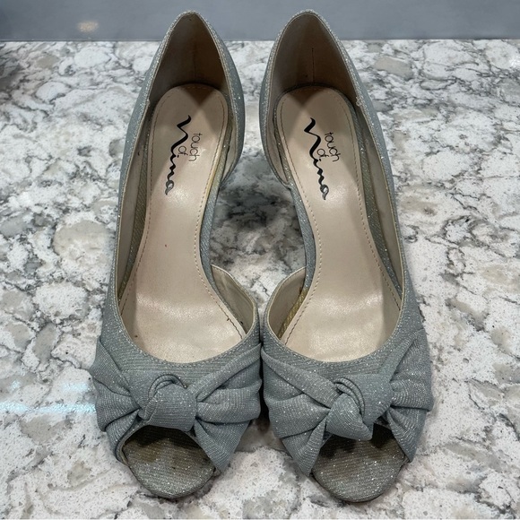 Touch of Nina heels silver metallic open toe knotted bow elegant formal size 8 - Picture 1 of 11
